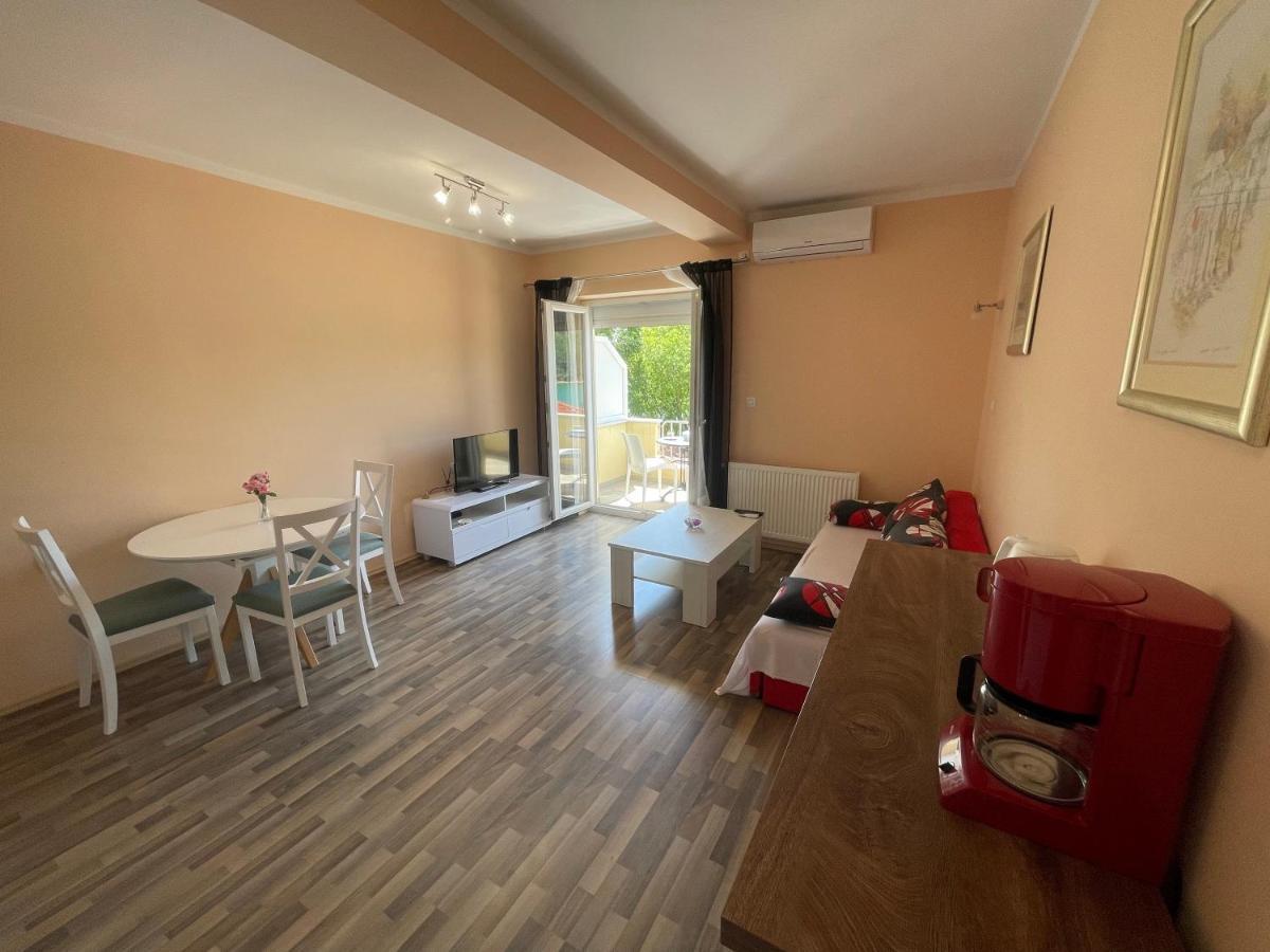 Apartments Duje Ribnica Обровац Экстерьер фото