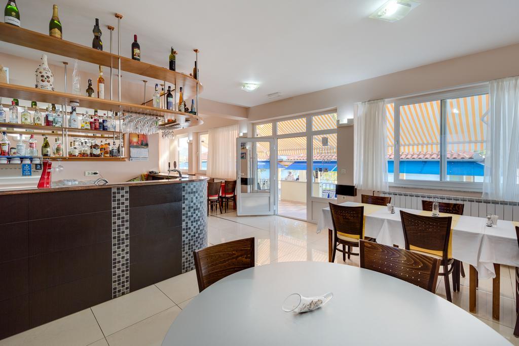 Apartments Duje Ribnica Обровац Экстерьер фото