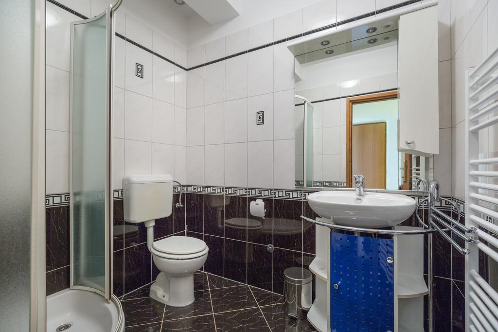 Apartments Duje Ribnica Обровац Экстерьер фото