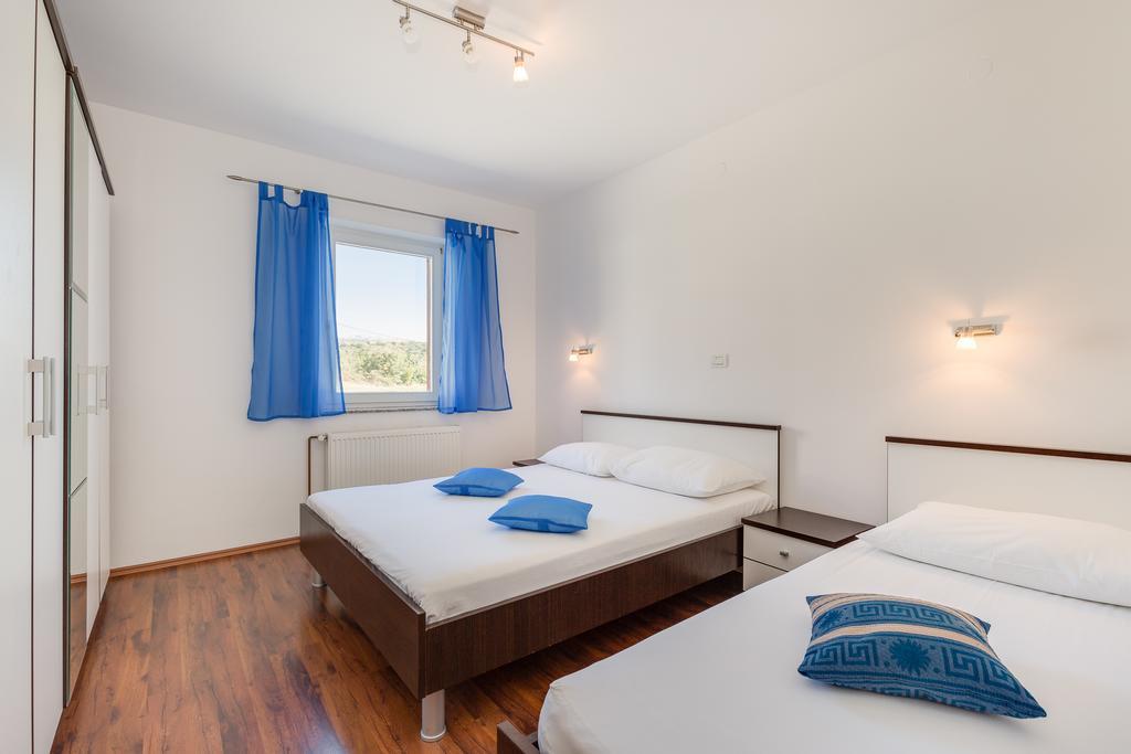Apartments Duje Ribnica Обровац Экстерьер фото