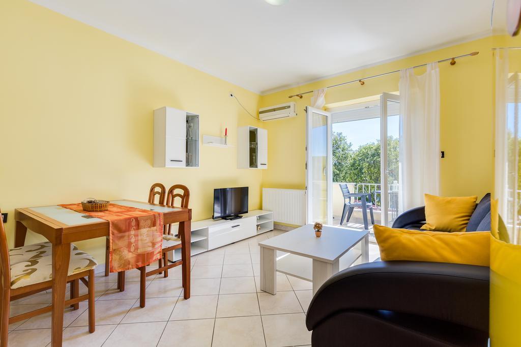 Apartments Duje Ribnica Обровац Экстерьер фото